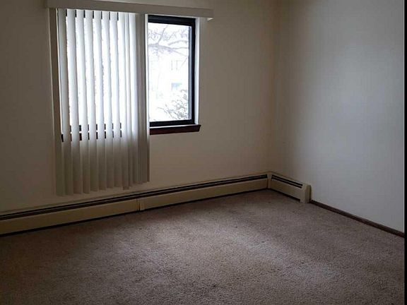5th image of 6333 N Denmark St #8445541