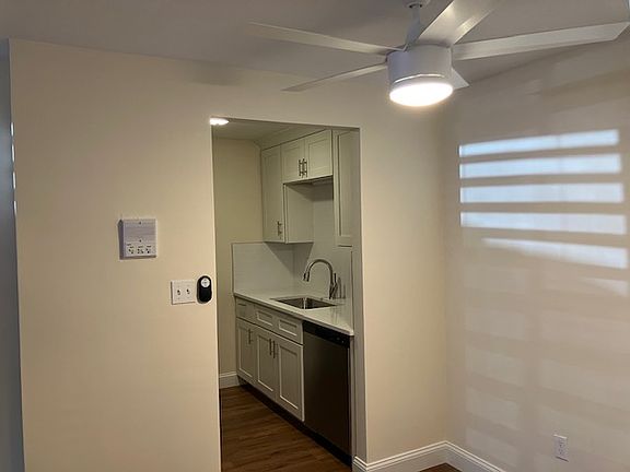 3rd image of 116 Trapelo Rd APT 4