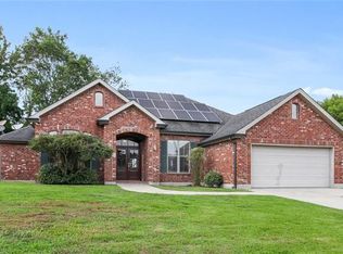 200 Stanton Hall Dr, Destrehan, LA 70047