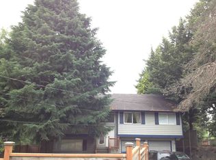 910 NE 105th St, Seattle, WA 98125