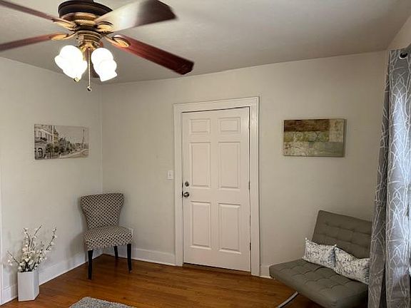 3rd image of 2505 N Robinson Ave