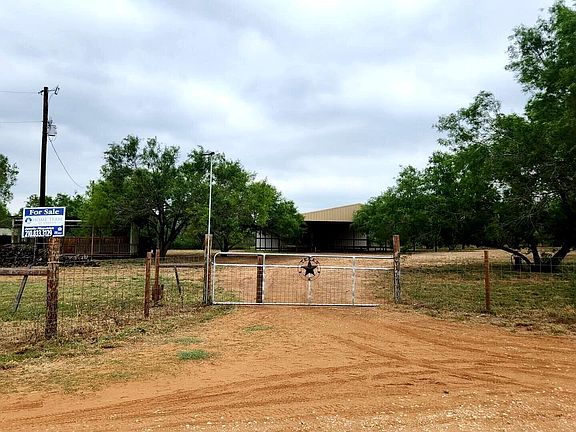 2nd image of 1848 County Road 2557 LOT 602
