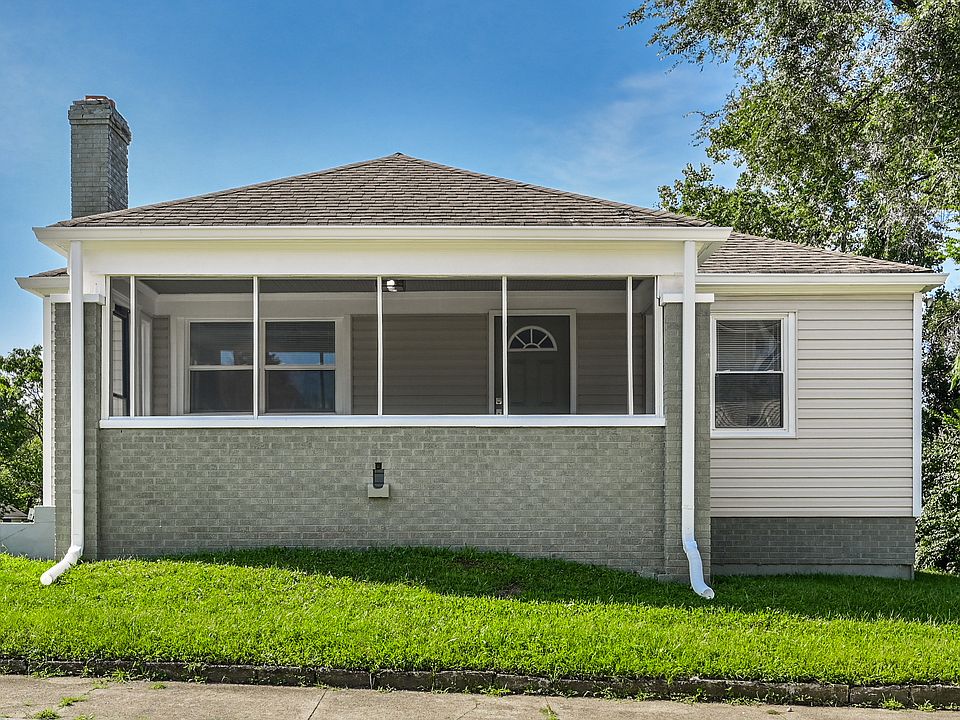 1st image of 2630 Highland Pl