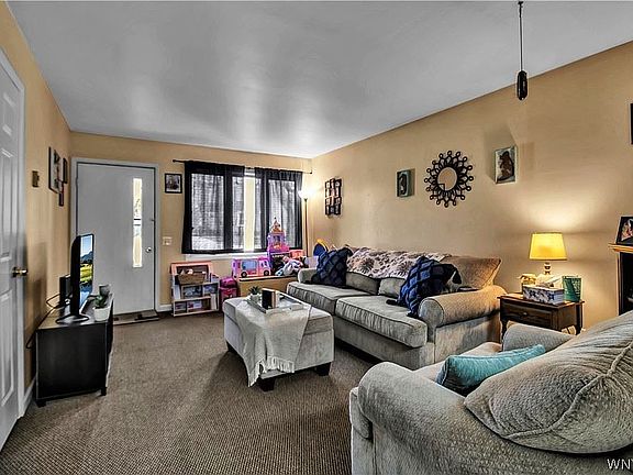 4th image of 1700 Palister Ave