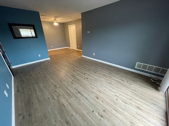4th image of 7599 Manor Cir APT 204