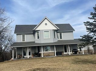 30037 Buck Creek Rd, Garnavillo, IA 52049