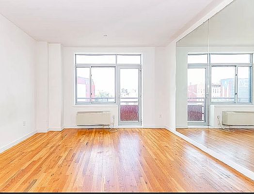 4th image of 176 Noll St #6E