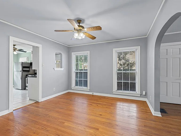 5834 Goodwin Ave — Photo 12