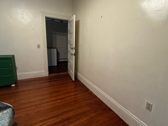 3rd image of 1636 Westminster St Floor 3