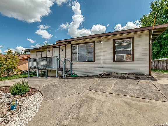 4th image of 150 HOPE DR