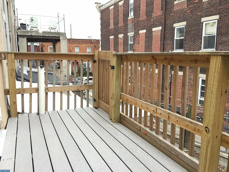 1708 Mifflin St — Photo 9