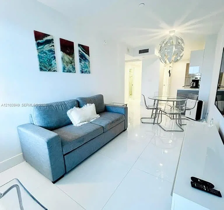 100 Lincoln Rd #1645