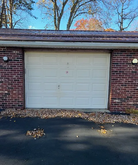 1 car garage