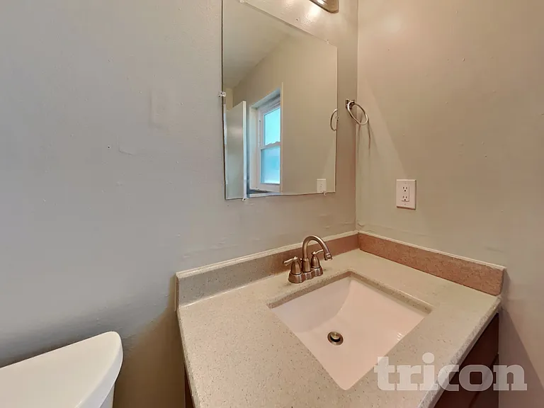 702 Falkirk Ave — Photo 15