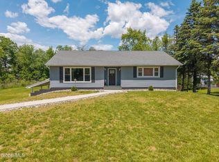 10 Ten Broeck St, Stillwater, NY 12170