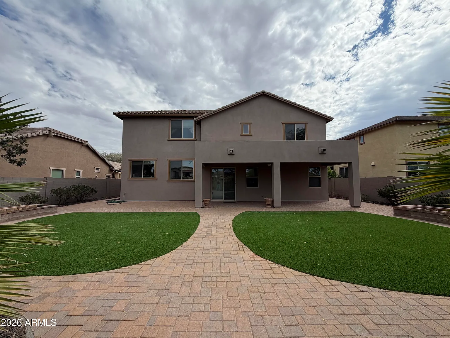 5 bed, 4.0 bath, 3960 sqft, $3,850 — Photo 3