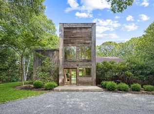 26 Woodland Way, Quogue, NY 11959