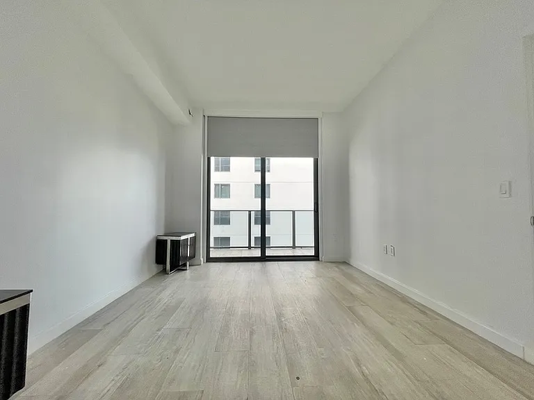 55 SW 9th St #4210 — Photo 20