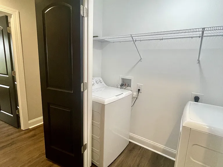 105 Emanuel Ct #1 — Photo 16