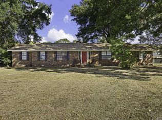 111 Shadybrook Dr, Morrilton, AR 72110