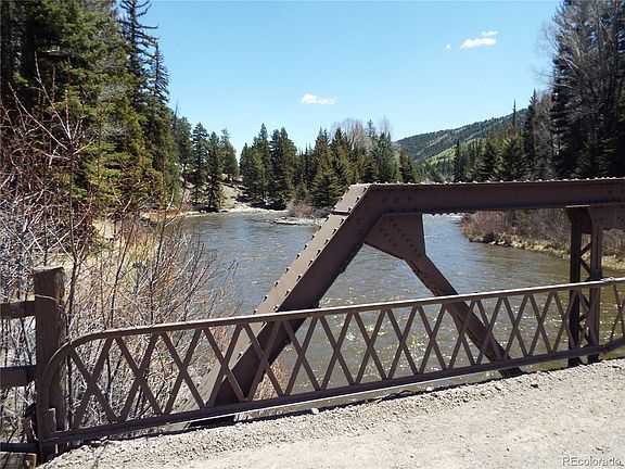 3rd image of 193 Bear Run St