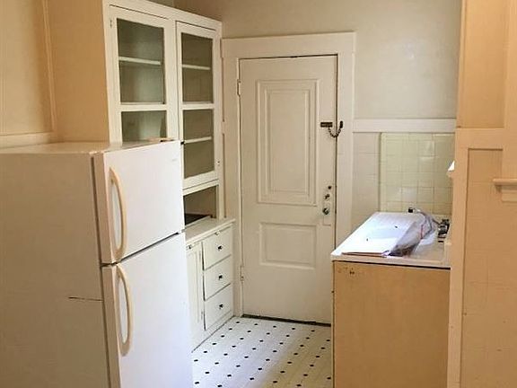 5th image of 183 Parnassus Ave #B