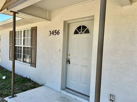 2nd image of 3456 Elm St
