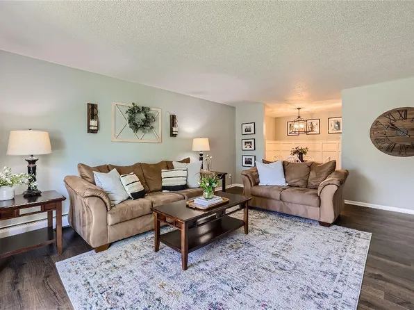 450 Ford Rd Unit 102, Saint Louis Park, MN 55426