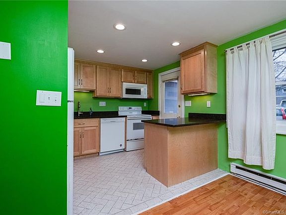3rd image of 211 E Main St #17B