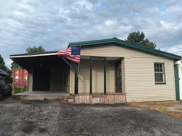 28 E Church St, Sharpsburg, KY 40374