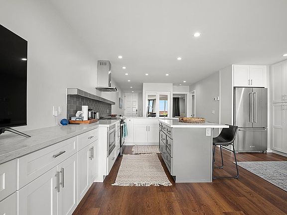 4th image of 190 Del Mar Shores Ter Unit 73