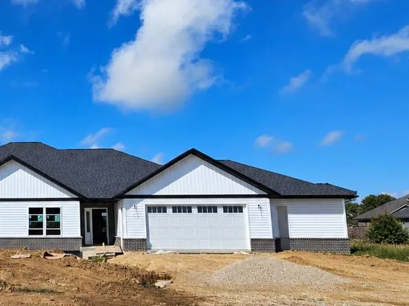 315 Gavin Cir, Peosta, IA 52068