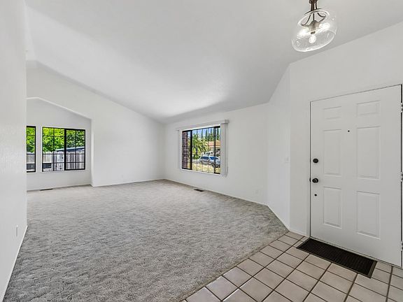 2nd image of 1019 Linden Avenue