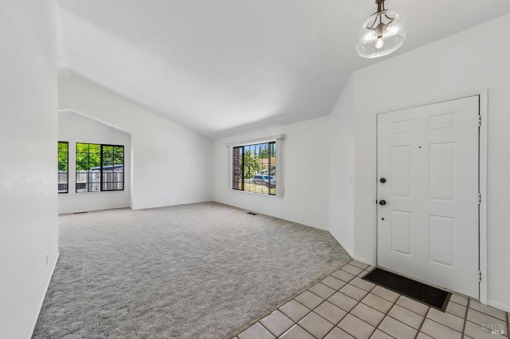 1019 Linden Avenue, Fairfield, CA - View 2