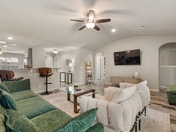 (undisclosed Address), Broken Arrow, OK 74011