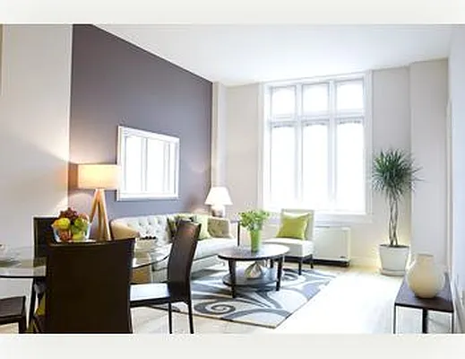 Sold by Nest Seekers International | media 18