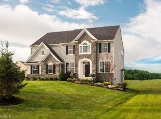 1370 Muirwood Dr, Brunswick, OH 44212