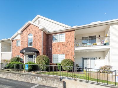 550 Hidden Ridge Ct APT 204, South Park, PA, 15129