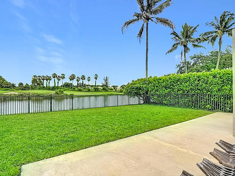 1154 Oakwater Dr — Photo 26