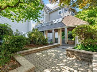 5375 Victory St #109, Burnaby, BC V5J 1T2