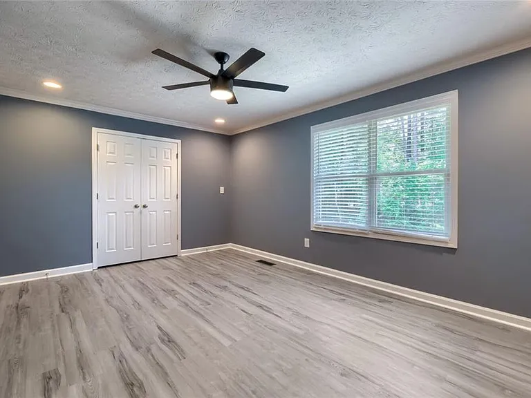 119 Forrest Ave — Photo 8