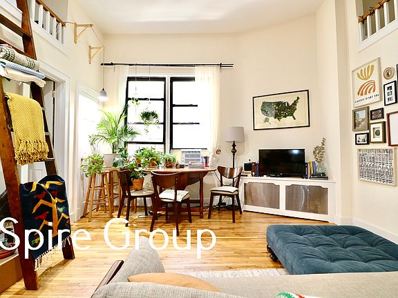 4th image of 118 W 73rd St APT 1c