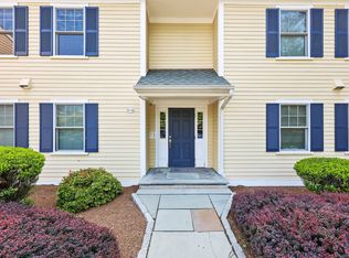 8 Silvermine Ave APT 13, Norwalk, CT 06850