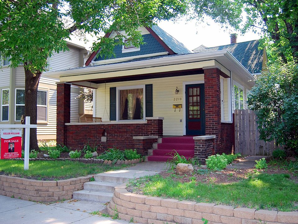 2nd image of 2219 N Pennsylvania St