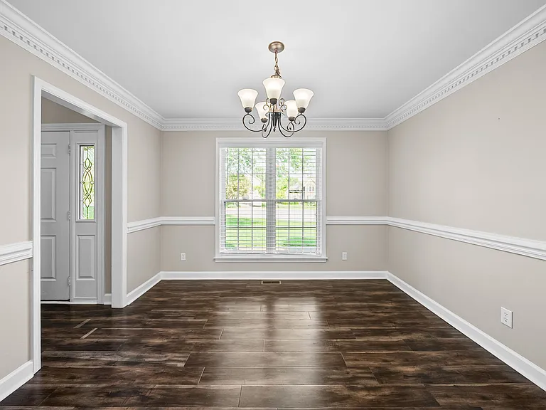 405 Tranquill Ln — Photo 17