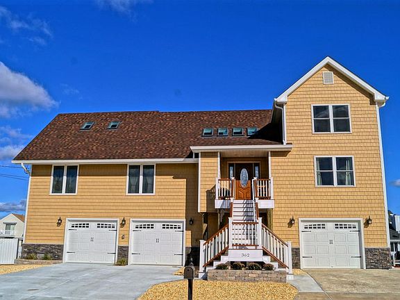 2nd image of 362 Maria Dr