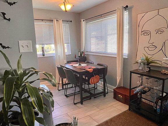3rd image of 9546 Hyde Park Dr APT D