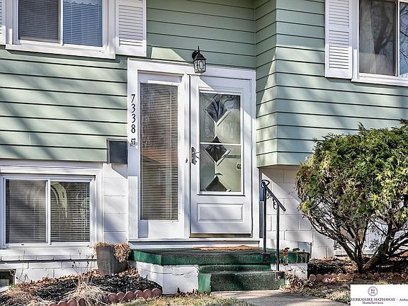 2nd image of 7338 Park Crest Dr