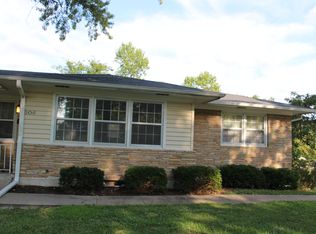 306 Loch Ln, Columbia, MO 65203