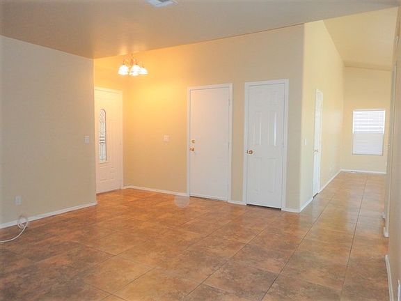 2nd image of 1190 Winnipeg Ct
